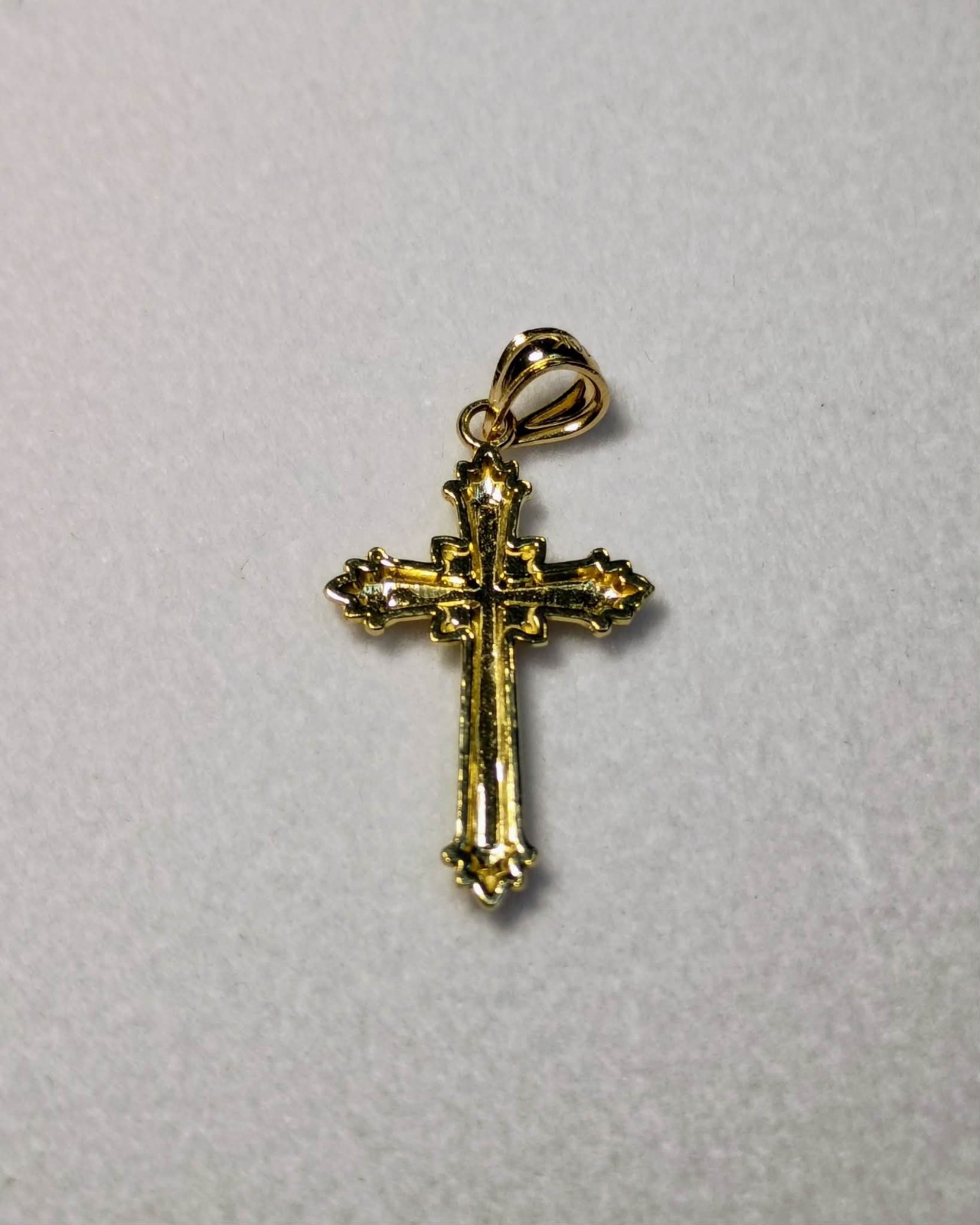 Solid 10K Yellow Gold Ornate Cross Pendant Detailed Crucifix Stunning See Pics