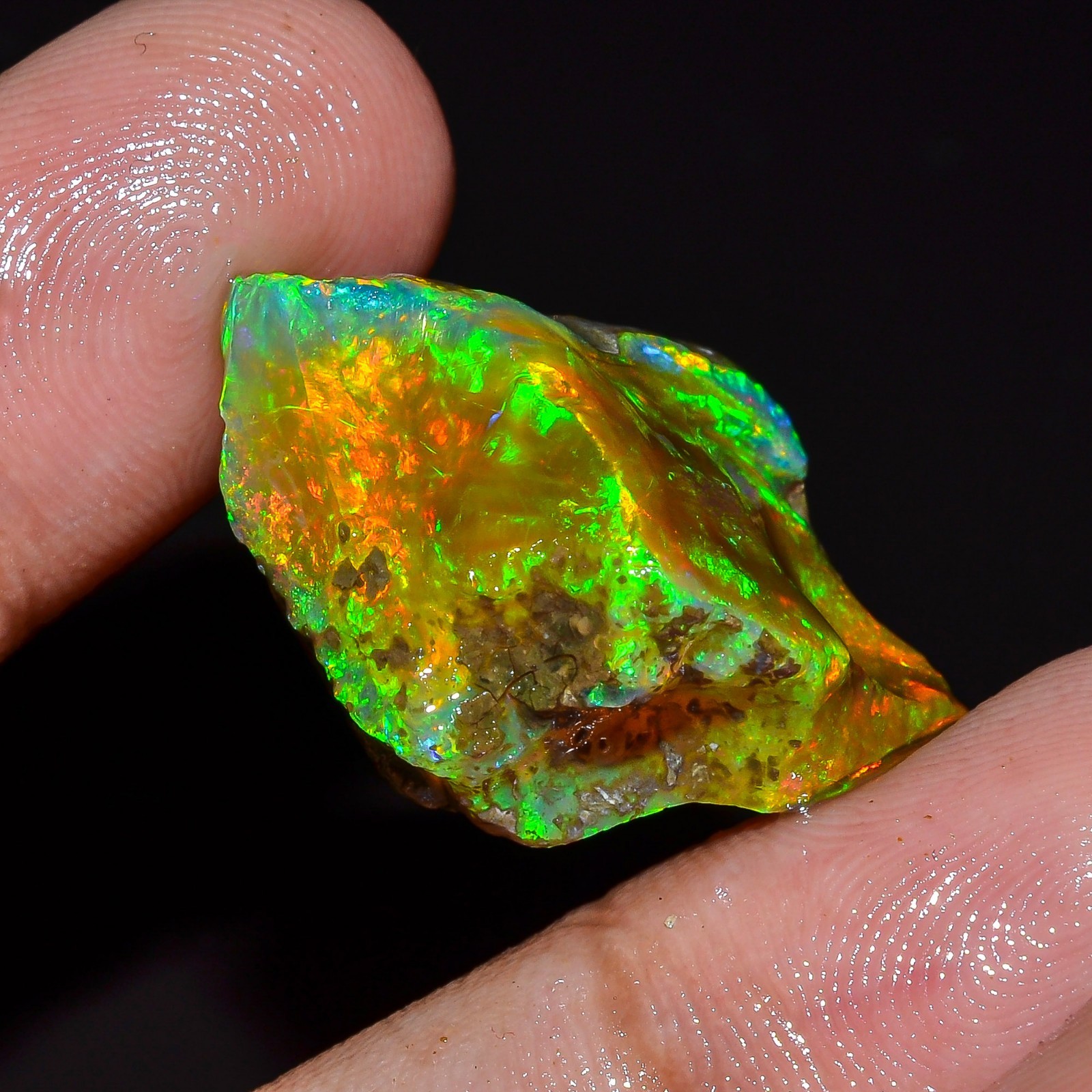 25.5 Ct Natural Fire Ethiopian Opal Oil Rough Gemstone For Jewelry 27X20X14 mm