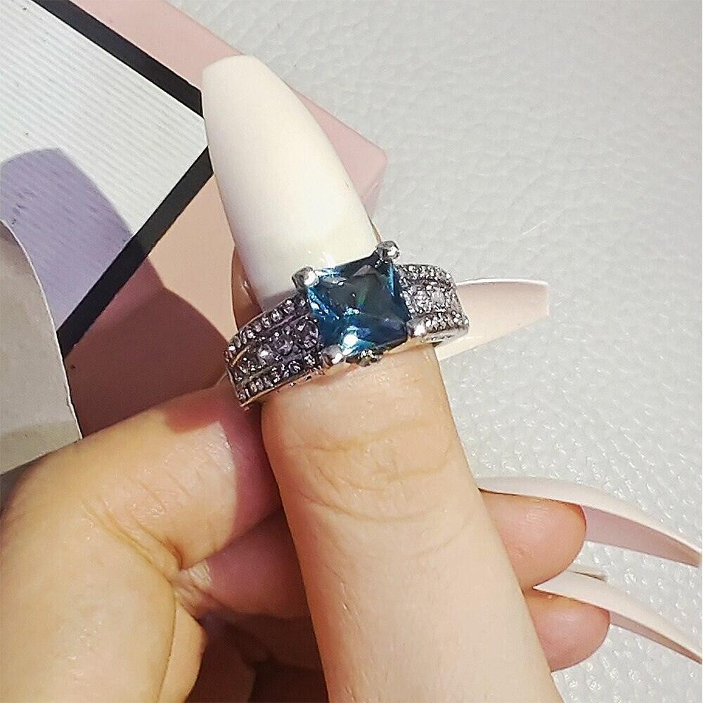 2.15 CT Blue Simulated Diamond Rings Silver Plated Bridal Valentine Gifts Ring