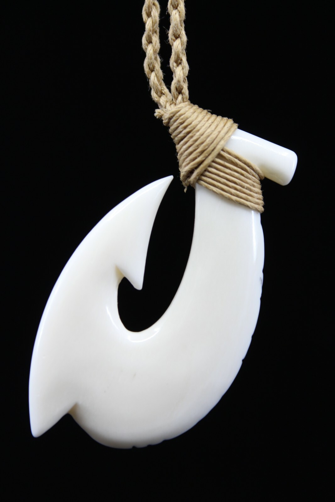 Hawaiian Fish Hook Necklace ( Buffalo Bone ) – Hand Carved, Tribal Design, Maui
