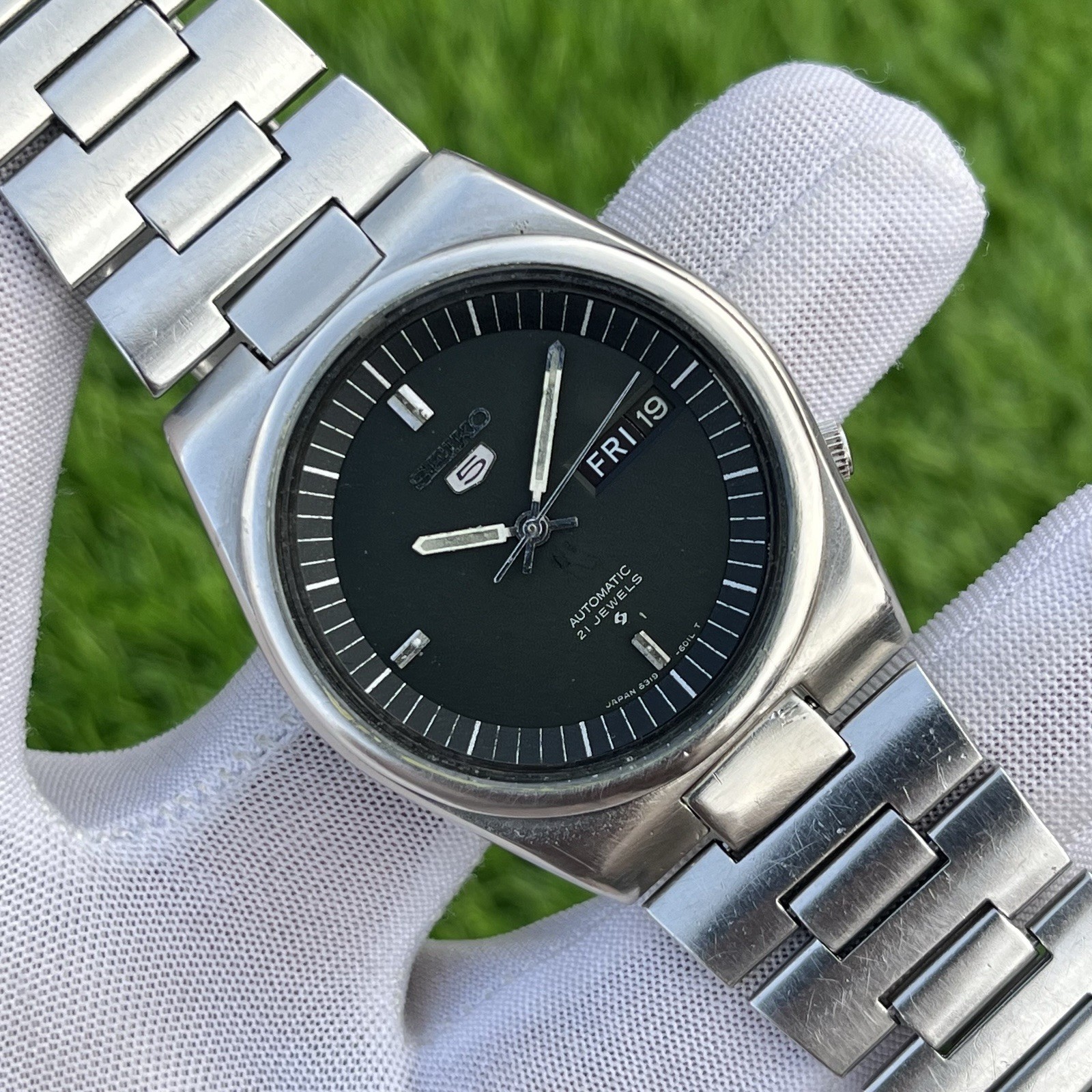 Vintage Seiko 5 Automatic 17J Dress Formal Japan Made Men’s Watch 6319-6010