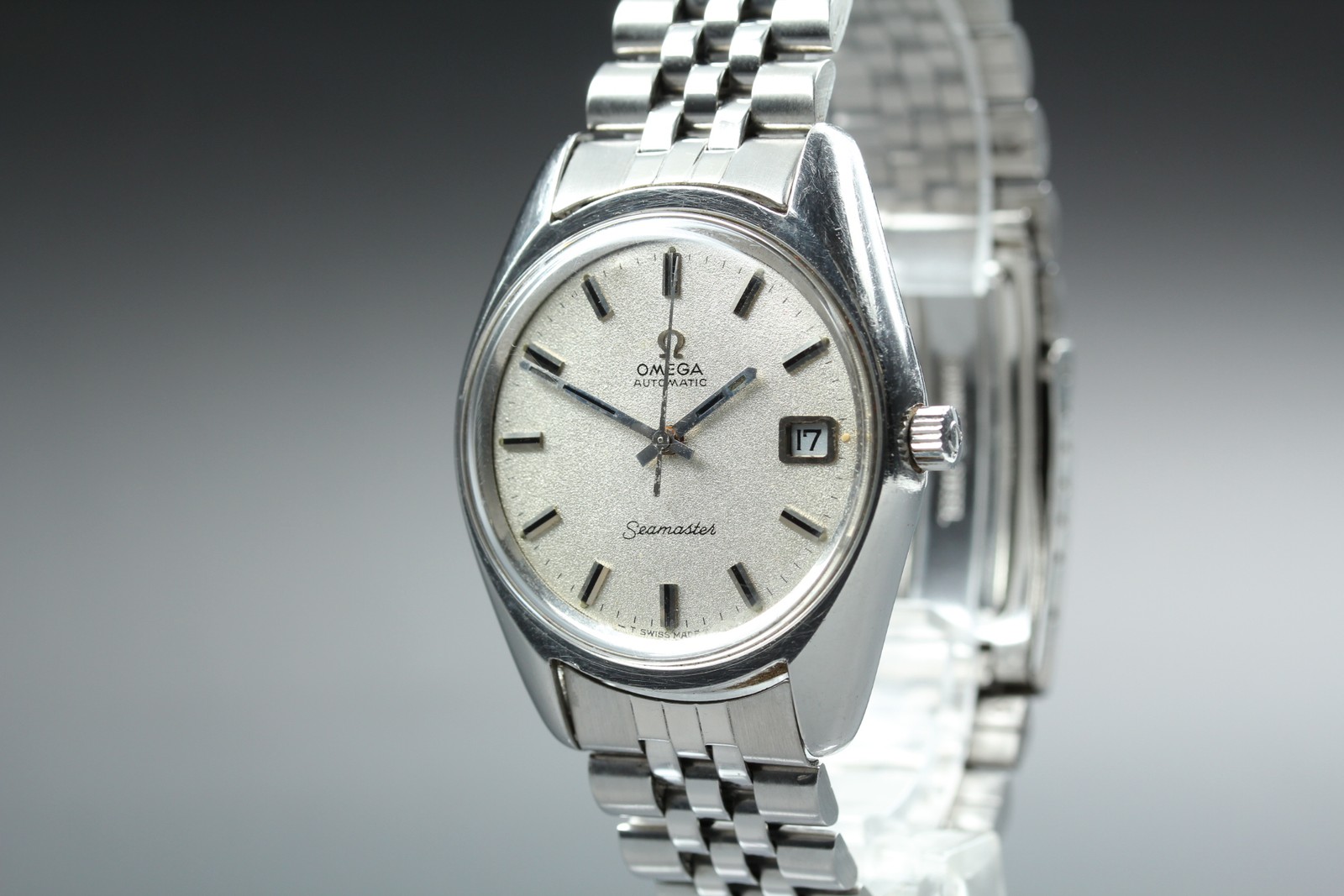 1970 Near MINT OMEGA Seamaster 35mm 166.067 Automatic Silver Dial Men’s Vintage
