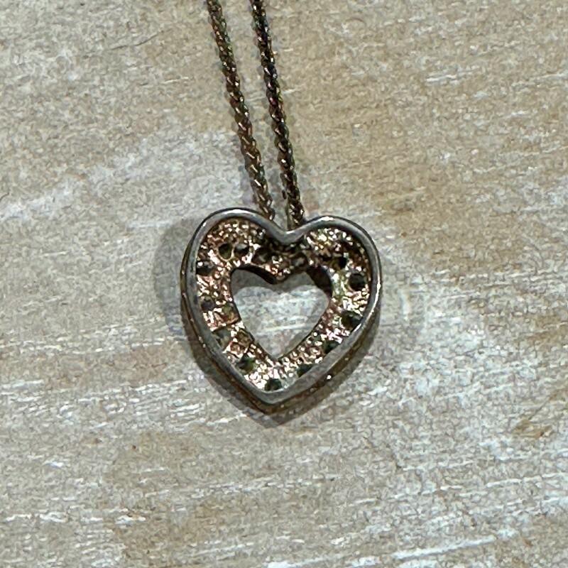 Vintage Diamante Heart Pendant Necklace Silver Tone with 18 Inch Chain