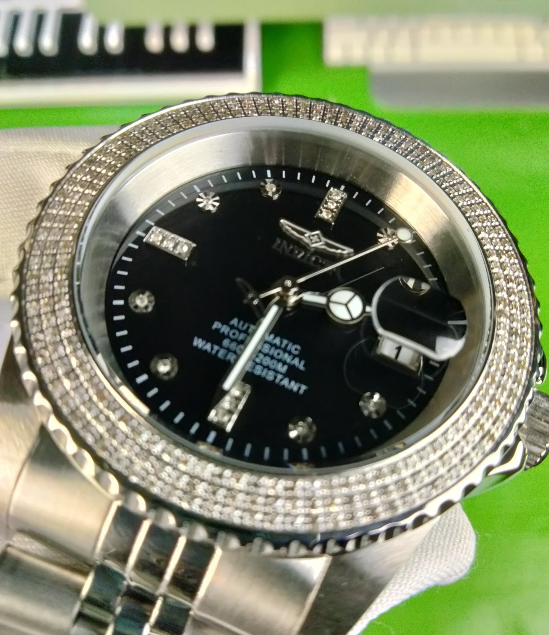 Invicta Pro Diver 38291 Diamond Automatic Watch 42 mm Steel 287 Diamonds WR 200M