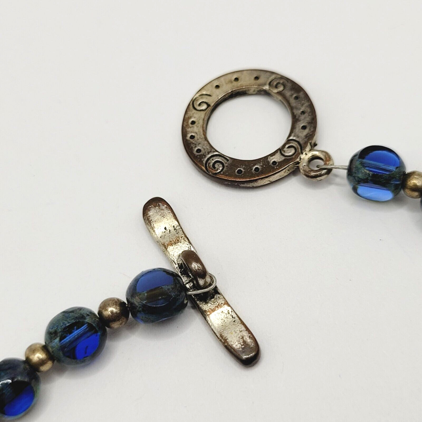 Vintage Blue Green Translucent Art Glass Necklace Wavy Silver Tone Alloy 18 in
