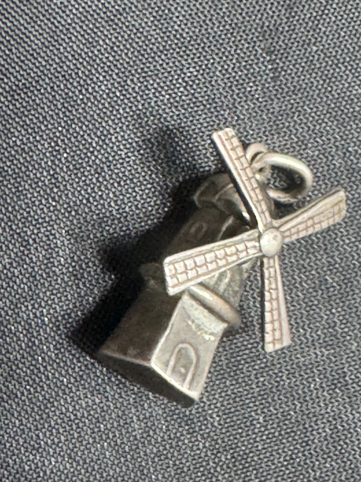 A-035 Vintage 800 Silver Windmill Charm Pendant Moving Blade Holland Articulated