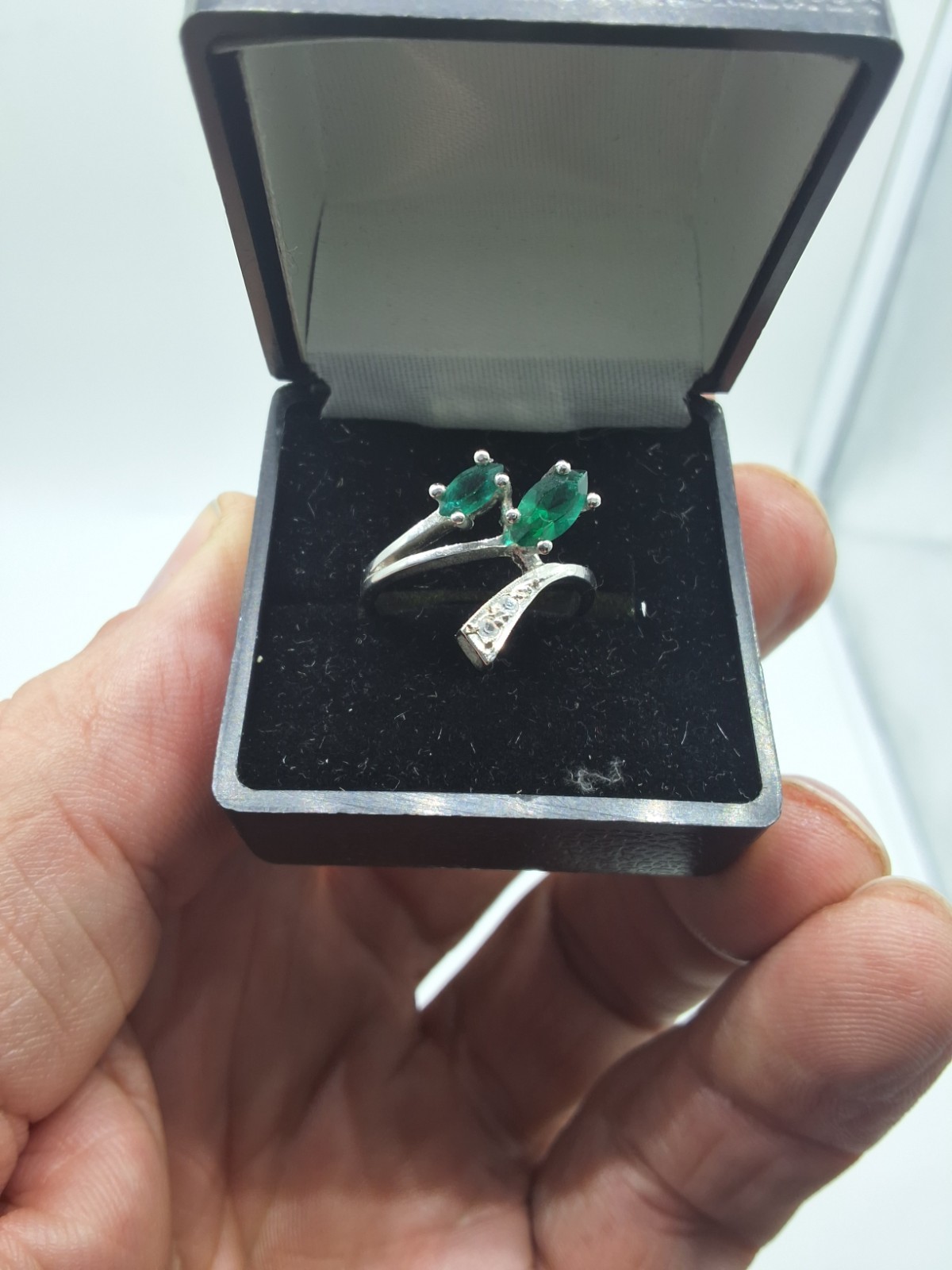 Vintage 850 Platinum Emerald and Diamond Bypass Ring Sz 6