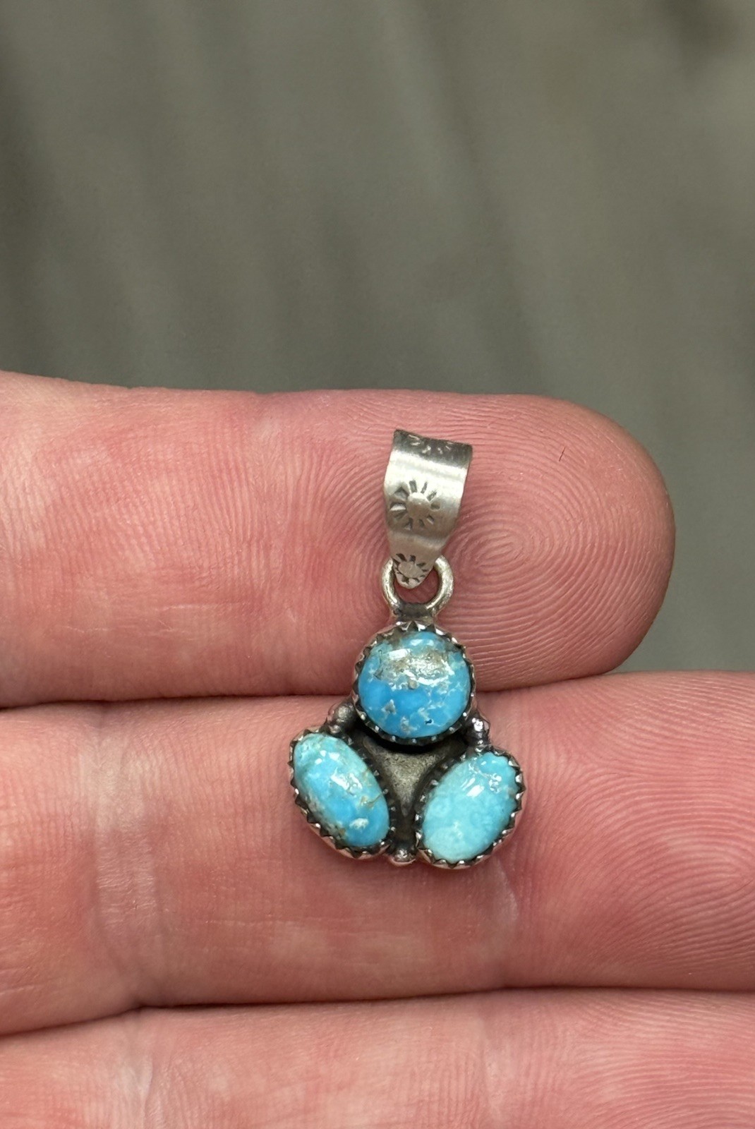 STERLING SILVER WHITE WATER TURQUOISE 3 STONE MIX SHAPE CLUSTER PENDANT .925
