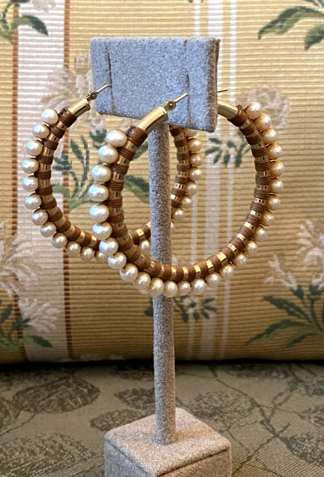 SIMON ALCANTARA 14K GOLD WHITE FRESHWATER PEARL 45mm HOOP 1.75″ EARRINGS $1,810