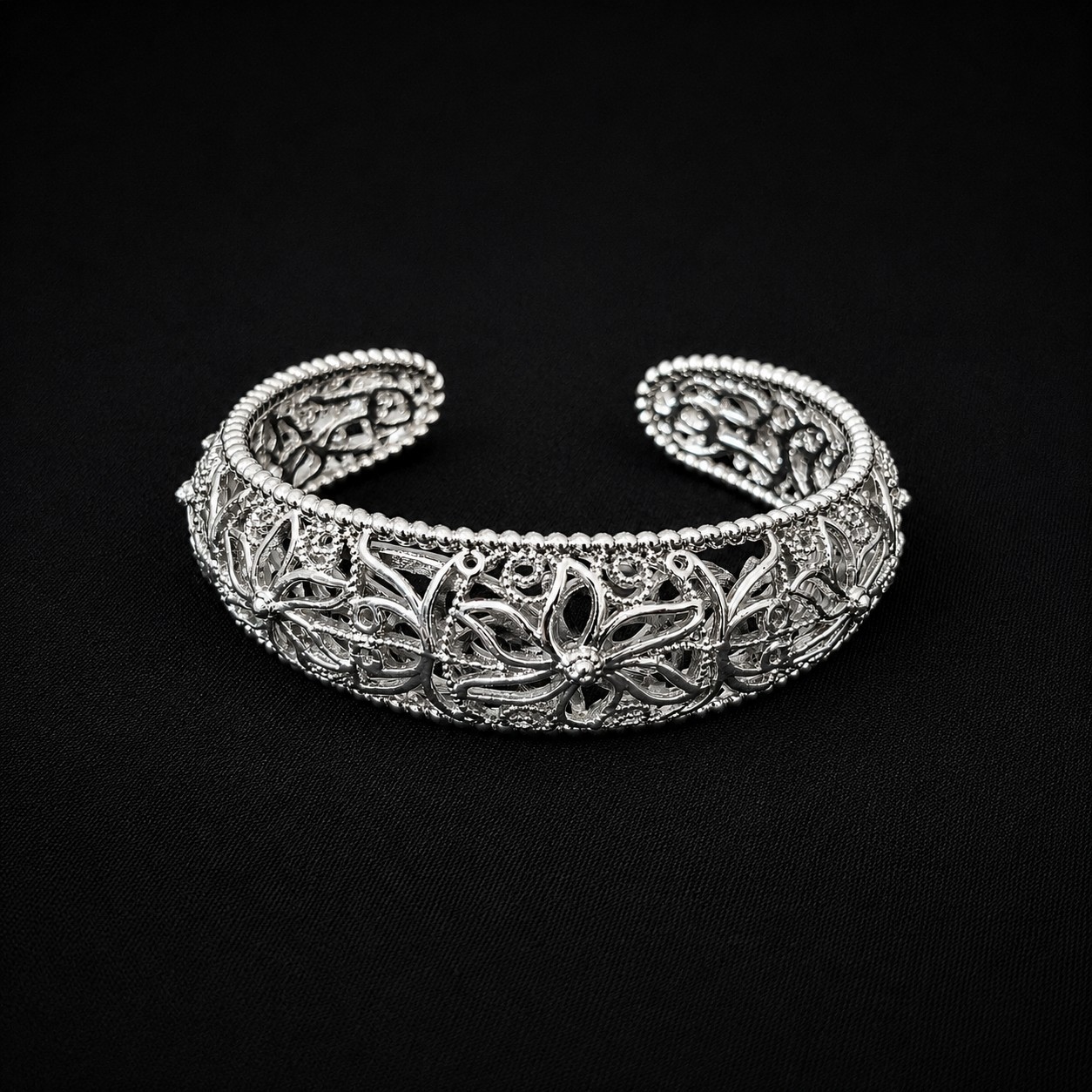 Vintage Filigree Cuff Bracelet Acid Tested Silver 29.58g Ornate Floral