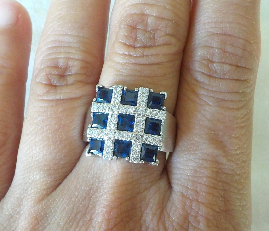 14k White Gold Panel Cluster Sapphire Diamond Ring – 9.50 gms, Sz 6.5, 2.0 ctw