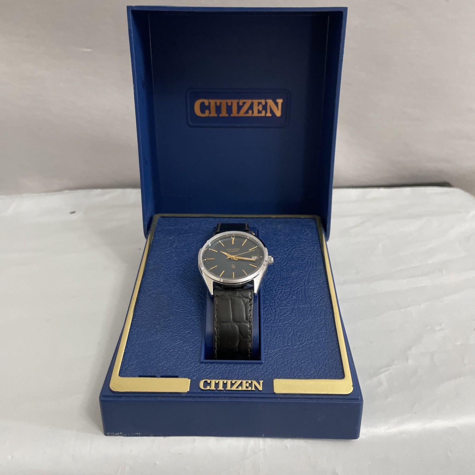 Vintage Citizen Quartz CQ Analog Watch 6110-073185 Blue Face & B/Lather Band