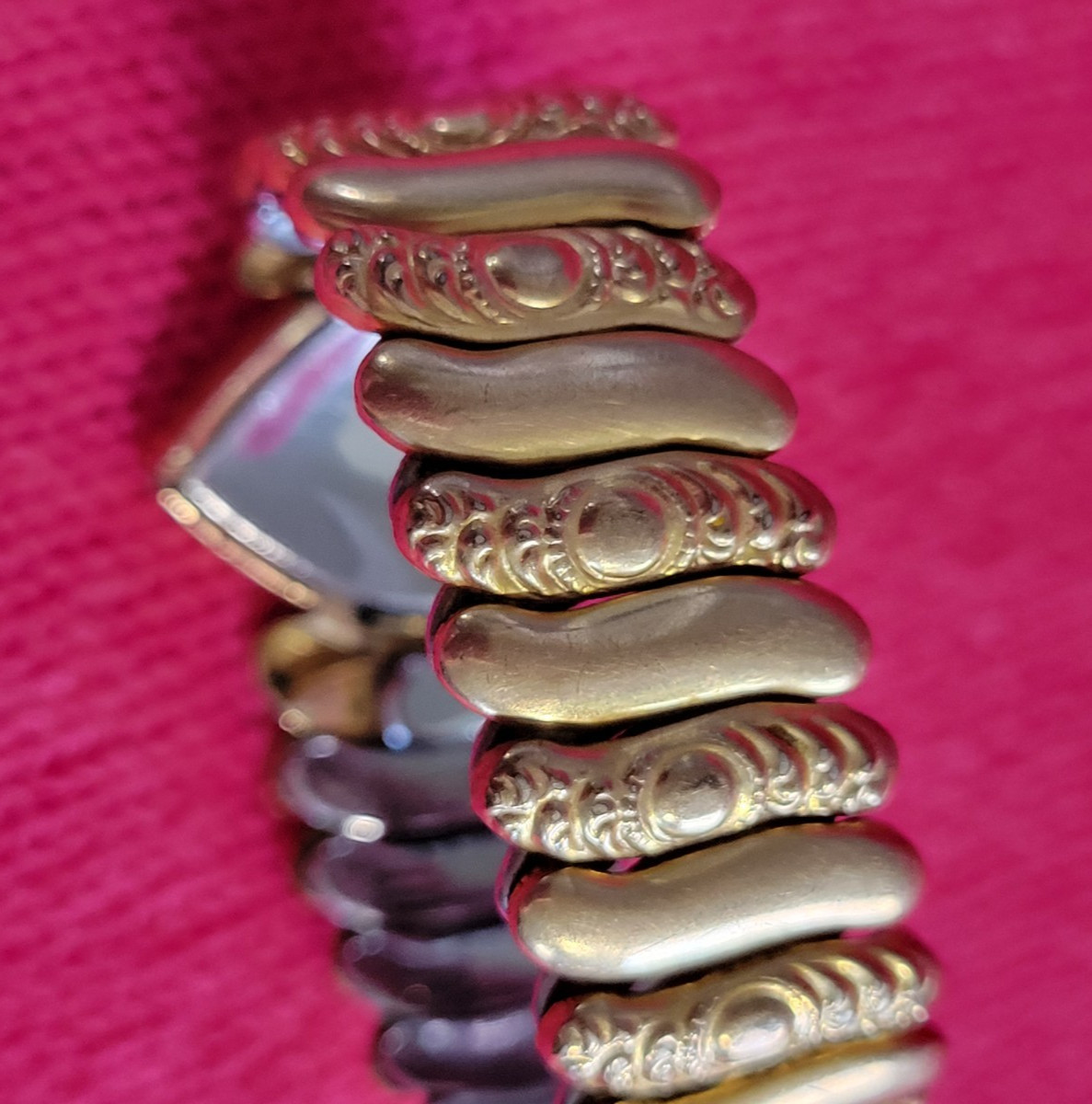 VINTAGE CHILD SIZE SWEETHEART EXPANSION BRACELET 1/20 12K GOLD FILLED
