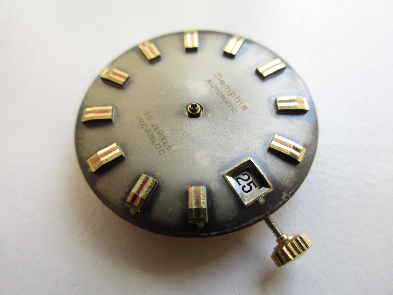 ETA cal. 2782 Swiss automatic watch movement – date at 3 – running