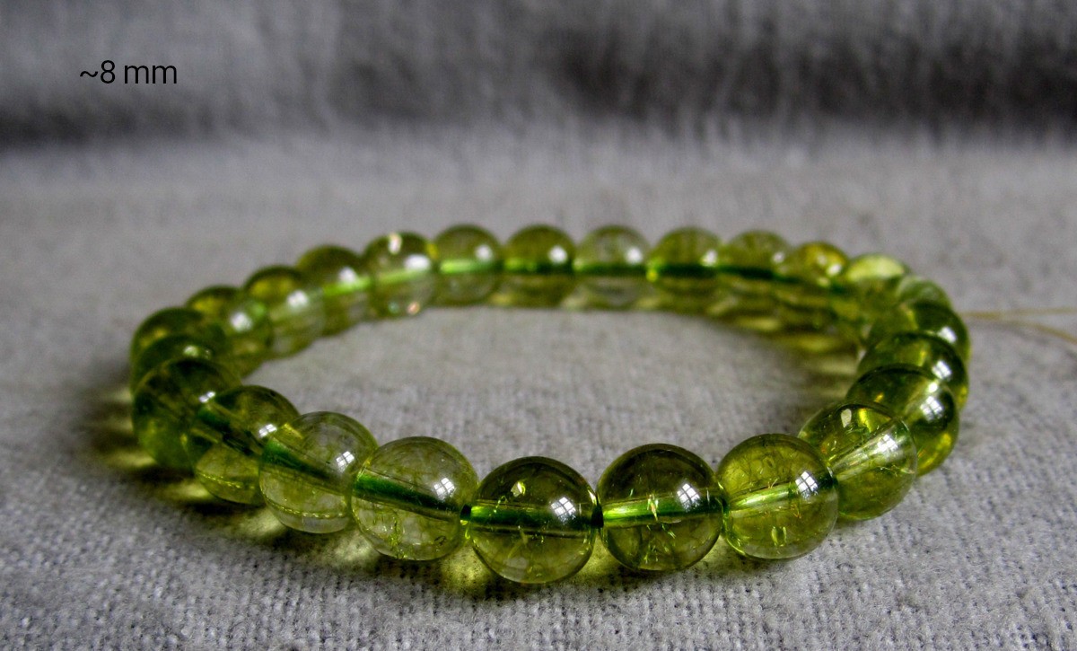 Peridot Bracelet • Approx Ø 6.3 and 8 mm / Approx 15-20 cm • Elastic