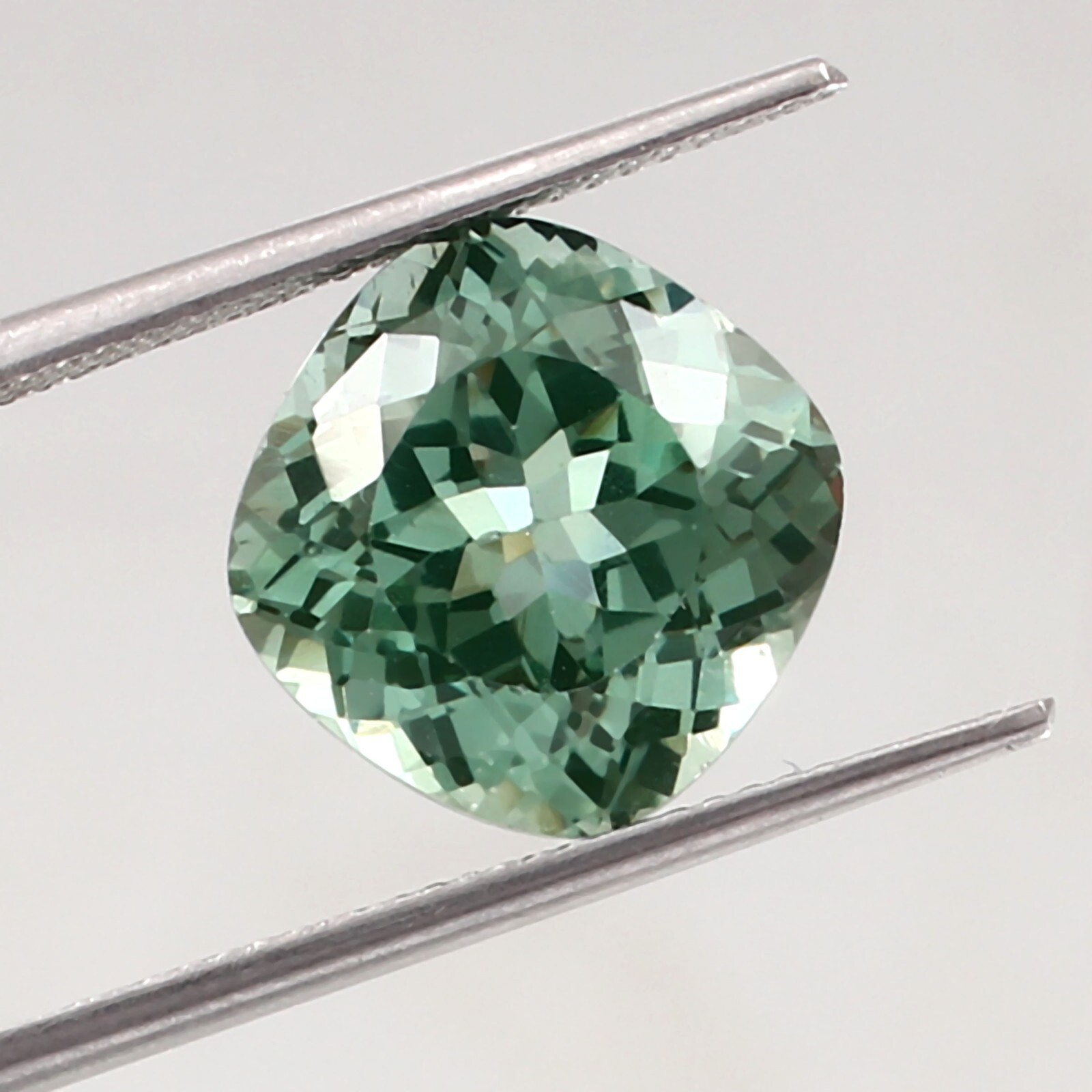 AAA Natural Flawless Ceylon Green Spinel Loose Cushion Gemstone Cut 11.50 MM