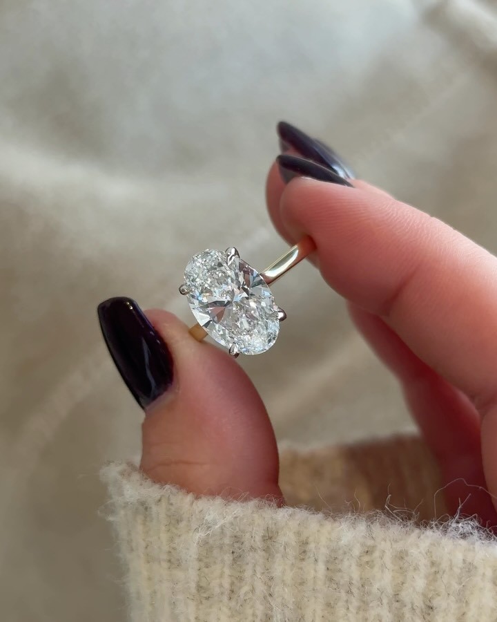 Timeless Elegance 5.20 Ct Oval Cut Lab Grown Diamond Ring Solid 14K Yellow Gold