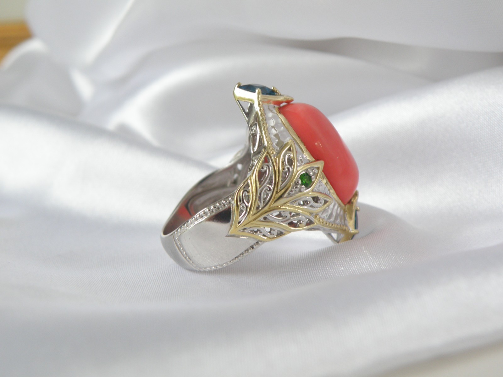 Gems en Vogue Michael Valitutti Sterling Silver 925 Pink Coral Statement Ring 10