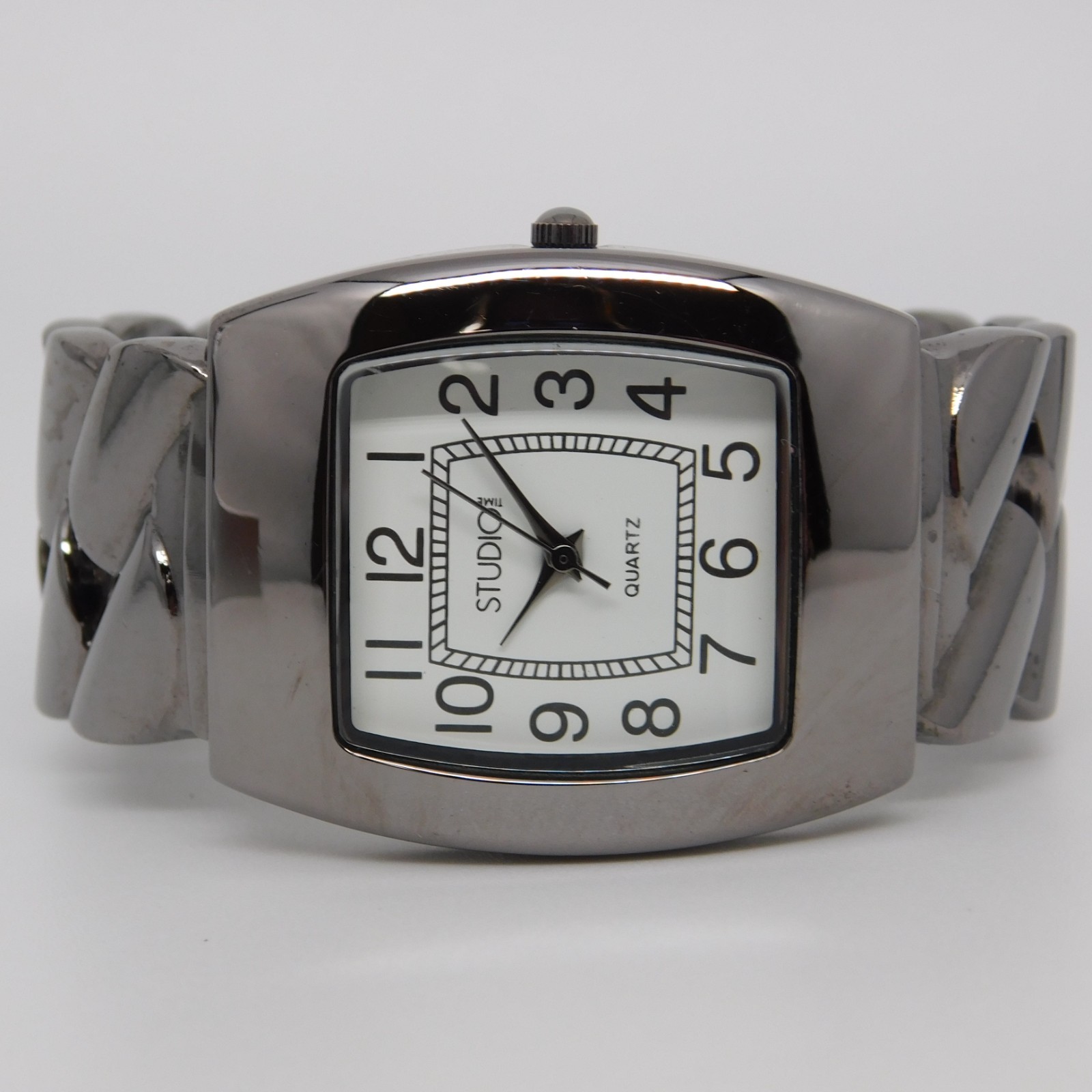 STUDIO Time STD1010T Cuff Bracelet Quartz Women’s Watch Sz. 6 1/4″ New Battery