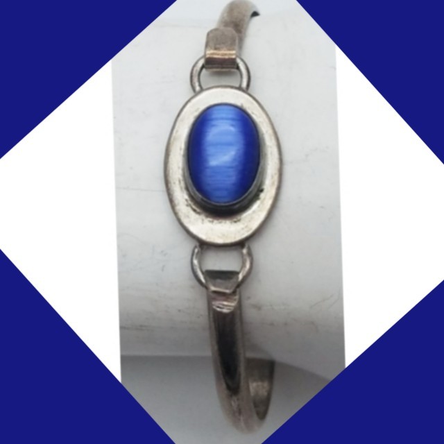 Vtg 925 Chrysoberyl Blue Cat’s Eye Cabachon Bangle 925 Sterling Silver Mexico