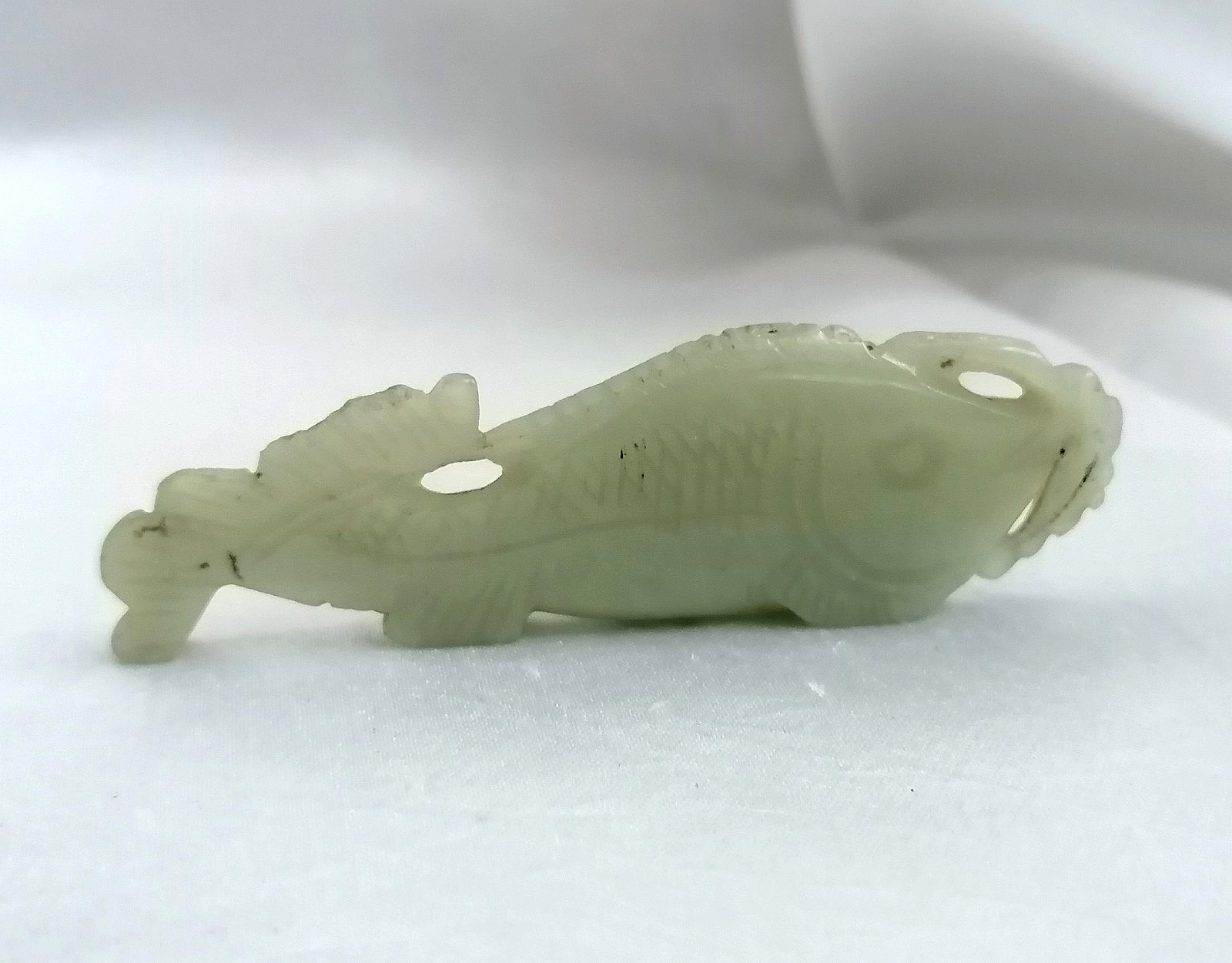 ANTIQUE PERFORATED AND ENGRAVED JADE PENDANT / ORNAMENT, CHINA, 1900.