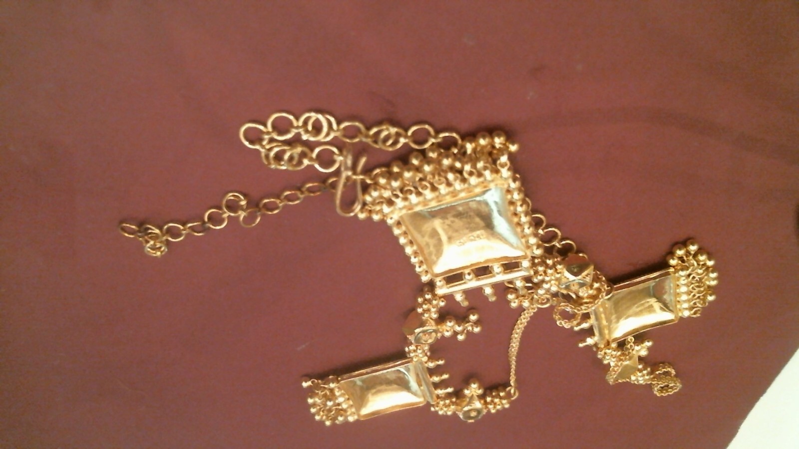 Necklas/Pendent 22k gold 39.24g cast, handmade and hand assembled from Gujarat