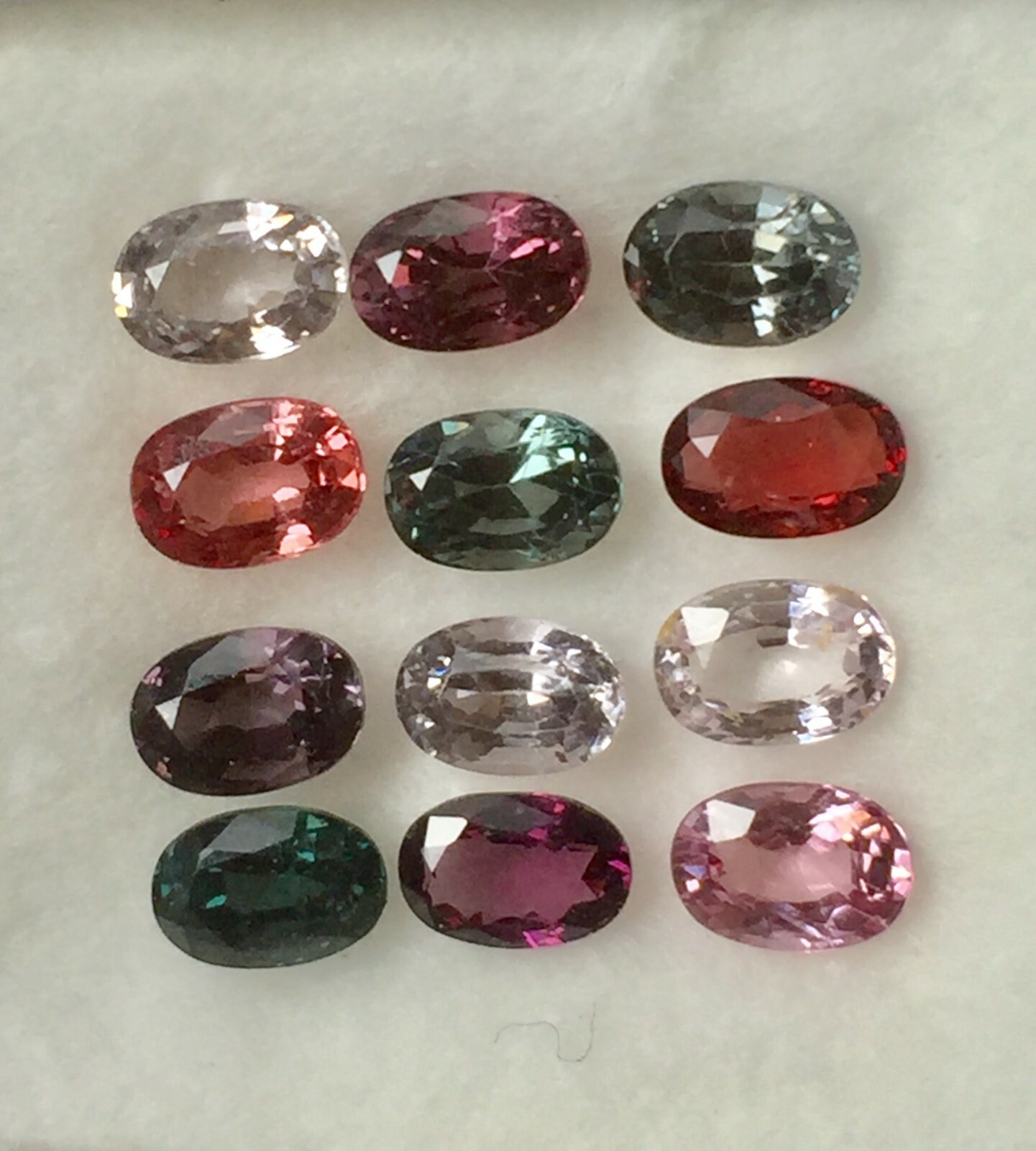 VVS 90% Lot 12/Pc 7.83 ct.Fancy Oval 6×4 m.Up Natural Spinel Mogok Gemstone