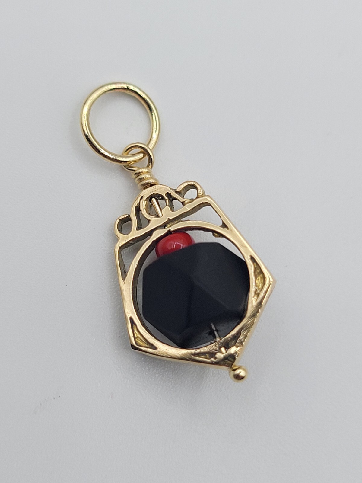 Vintage 14K Genuine Azabache Jet 6mm Bead Pentagon Shape Pendant