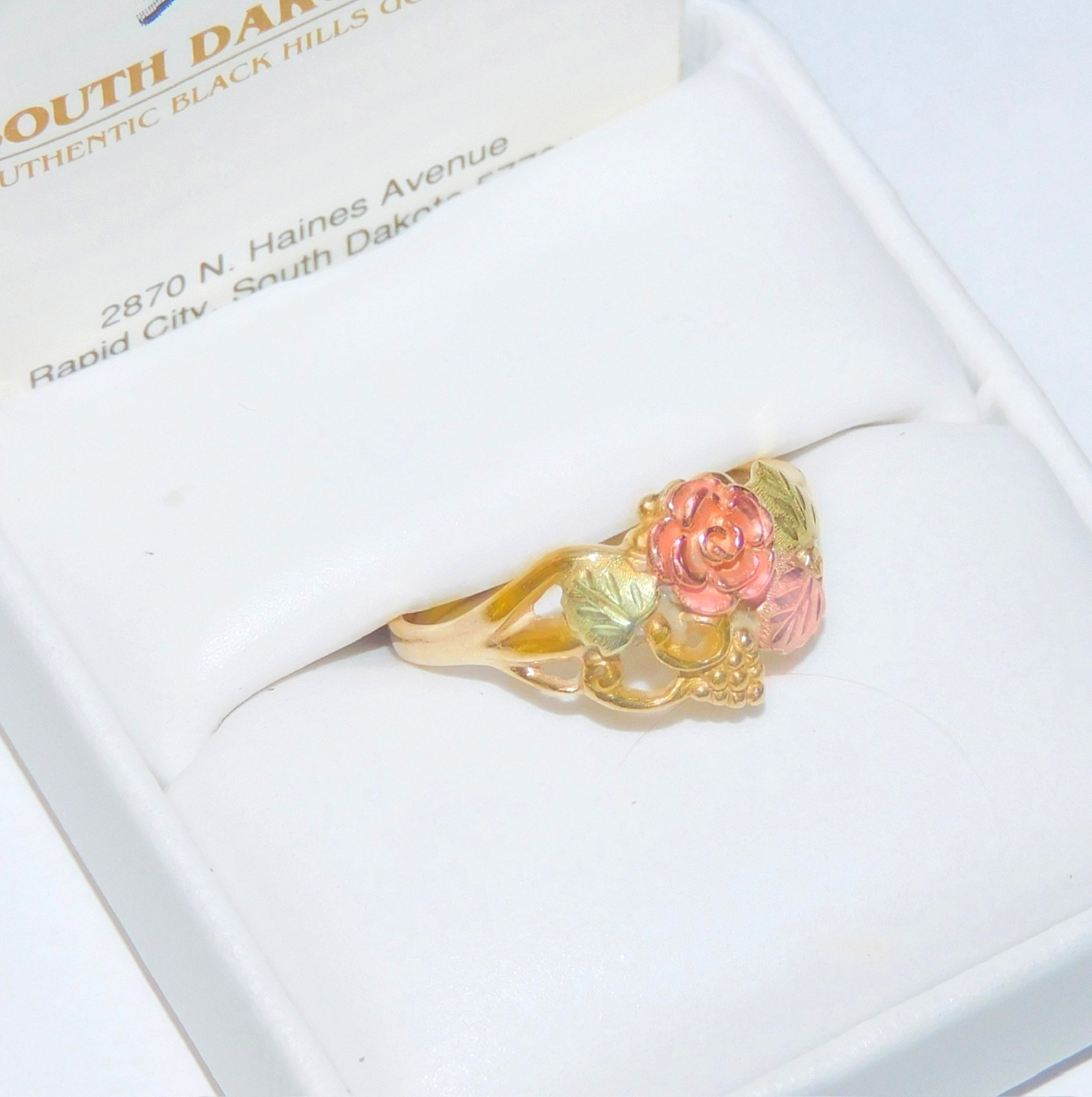Black Hills Gold 10k Dakota Rose Leaves Ring Size 8 1/2