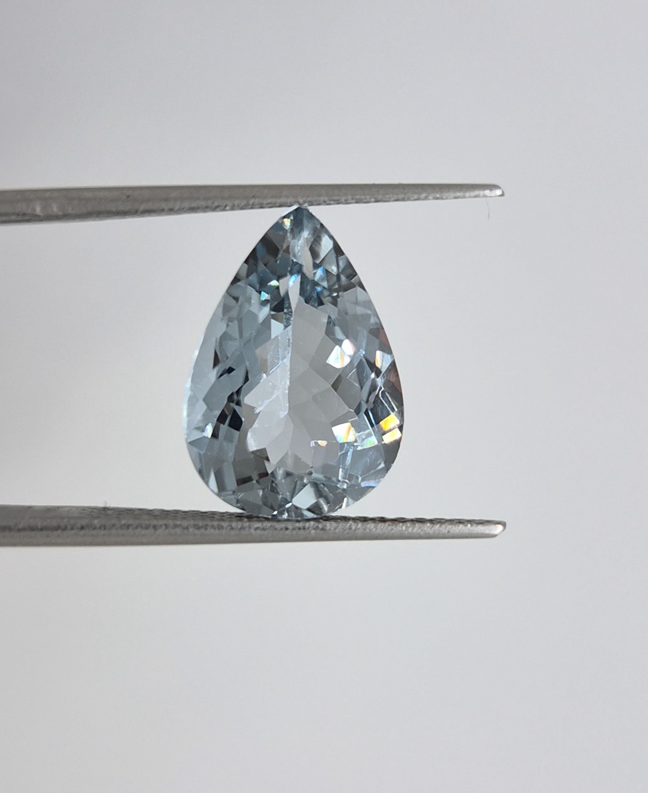 ​5.05 Carat Eye Clean Mint Blue Aquamarine Pear Cut Faceted Loose Gemstone
