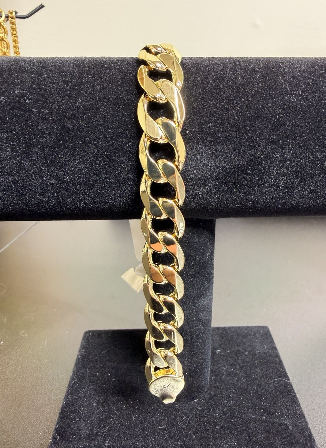 Gold Filled (not stamped) Chunky Cuban Link Bracelet Lobster Clasp 8 inches