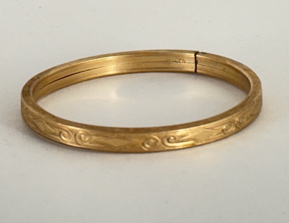 Vintage 1/20 12K Gold Etched Baby Child Bangle Bracelet