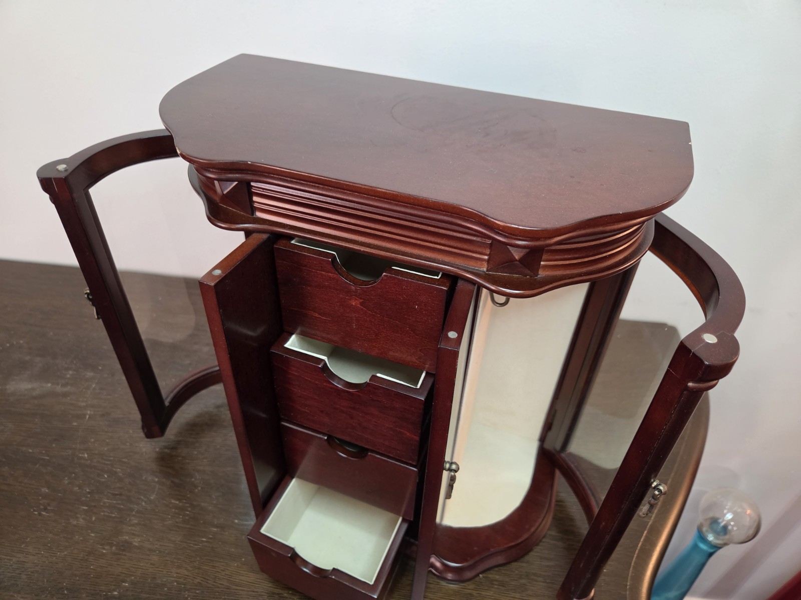VTG Bombay Company Jewelry Armoire Cabinet -Table Top -Curved Glass -13″T×12″W