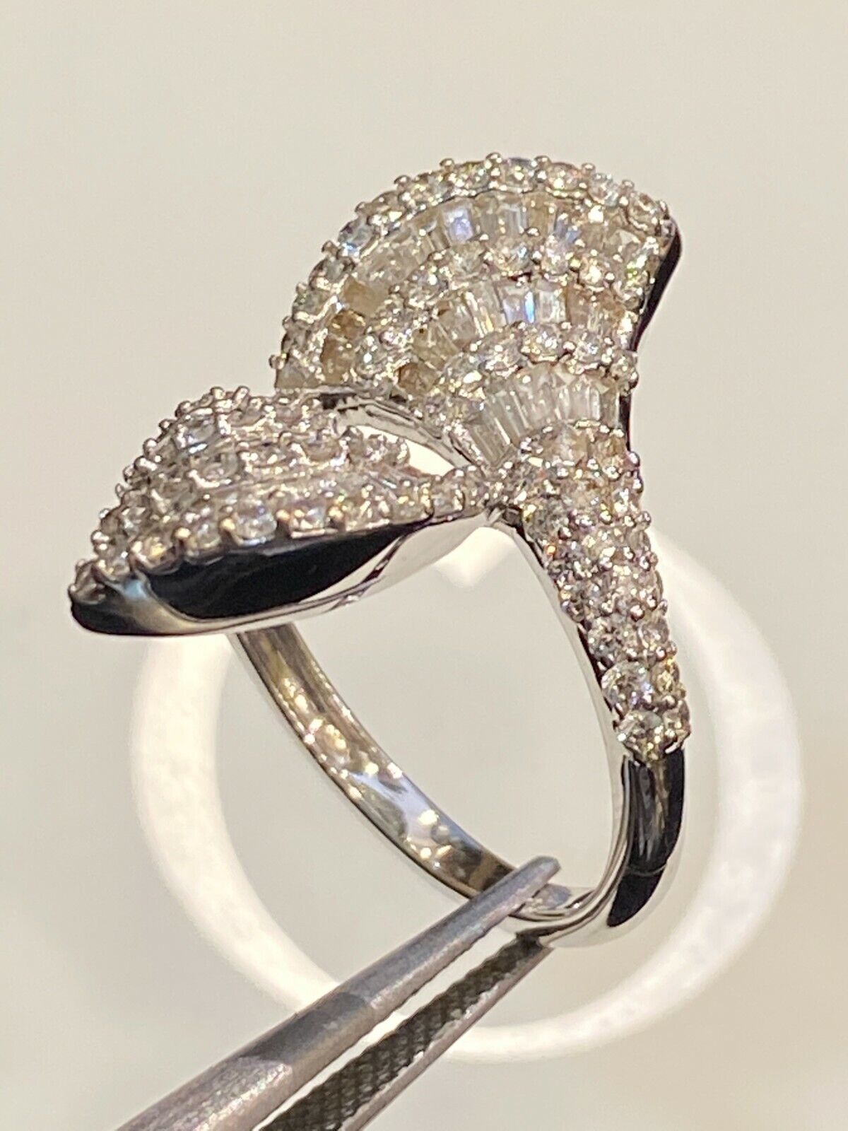 Pave 1.67 Cts Round Baguette Cut Diamonds Engagement Ring In 585 Solid 14K Gold