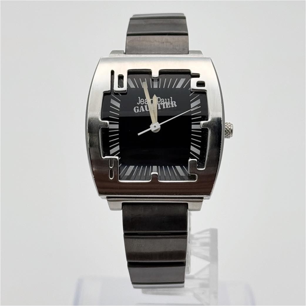 Jean Paul GAULTIER 1036 S040672 HSB Analog Quartz Watch 41mm Analog In hand