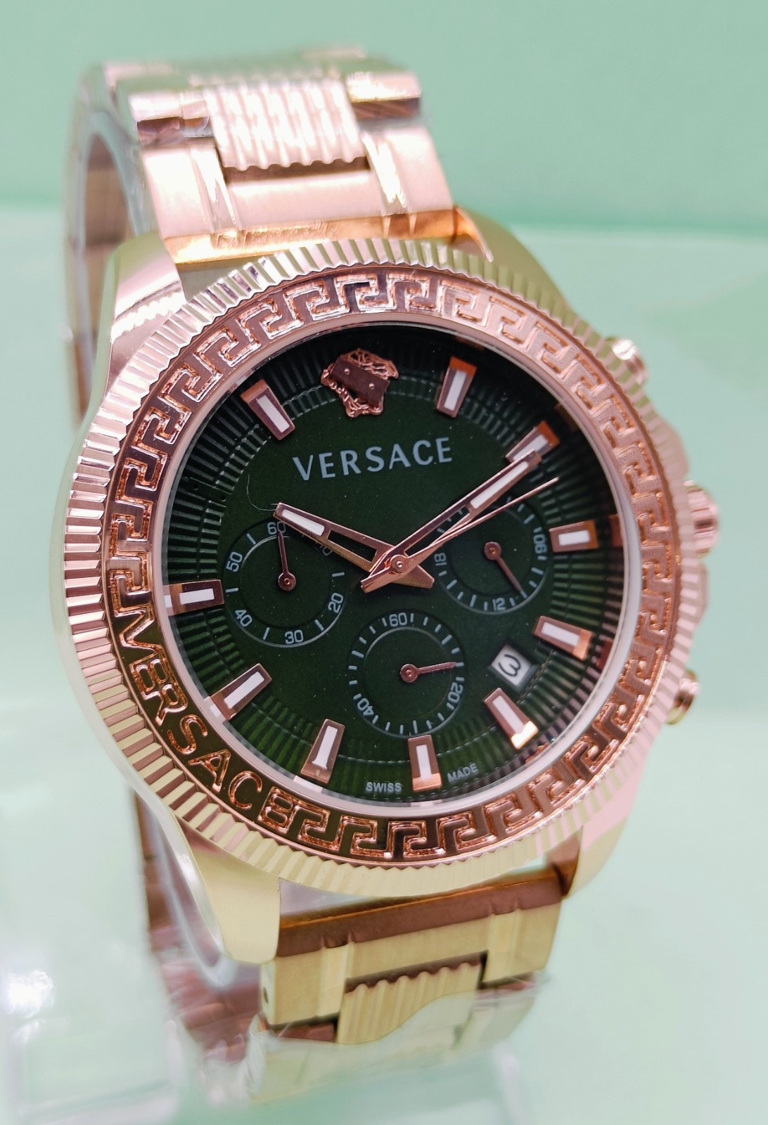 Good Versace Chronograph Date Indicator Quartz Analog Men’s Wrist Watch