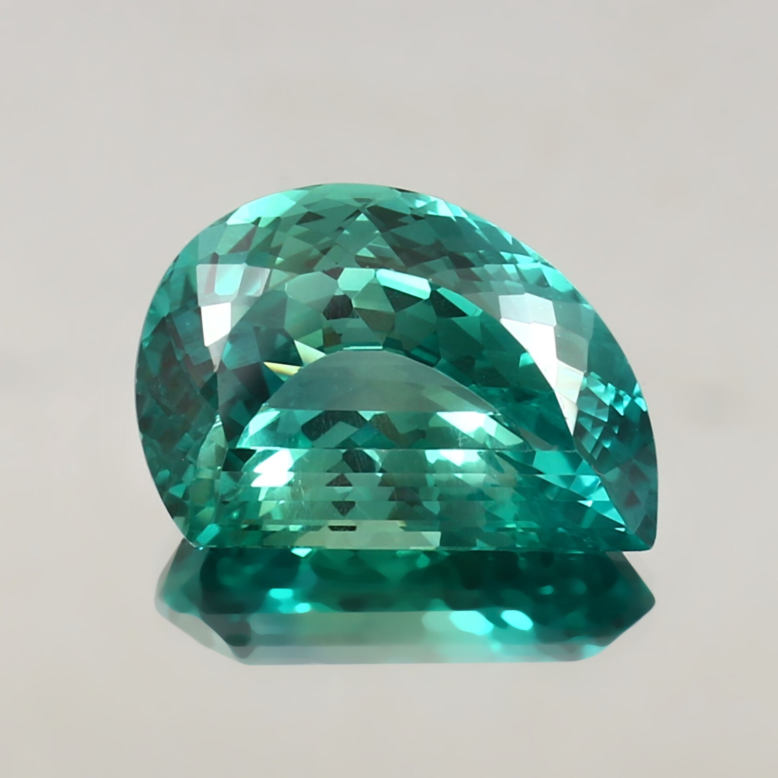 Natural Flawless Ceylon Blue Green Parti Sapphire Loose FancyCut Gemstone28.65Ct