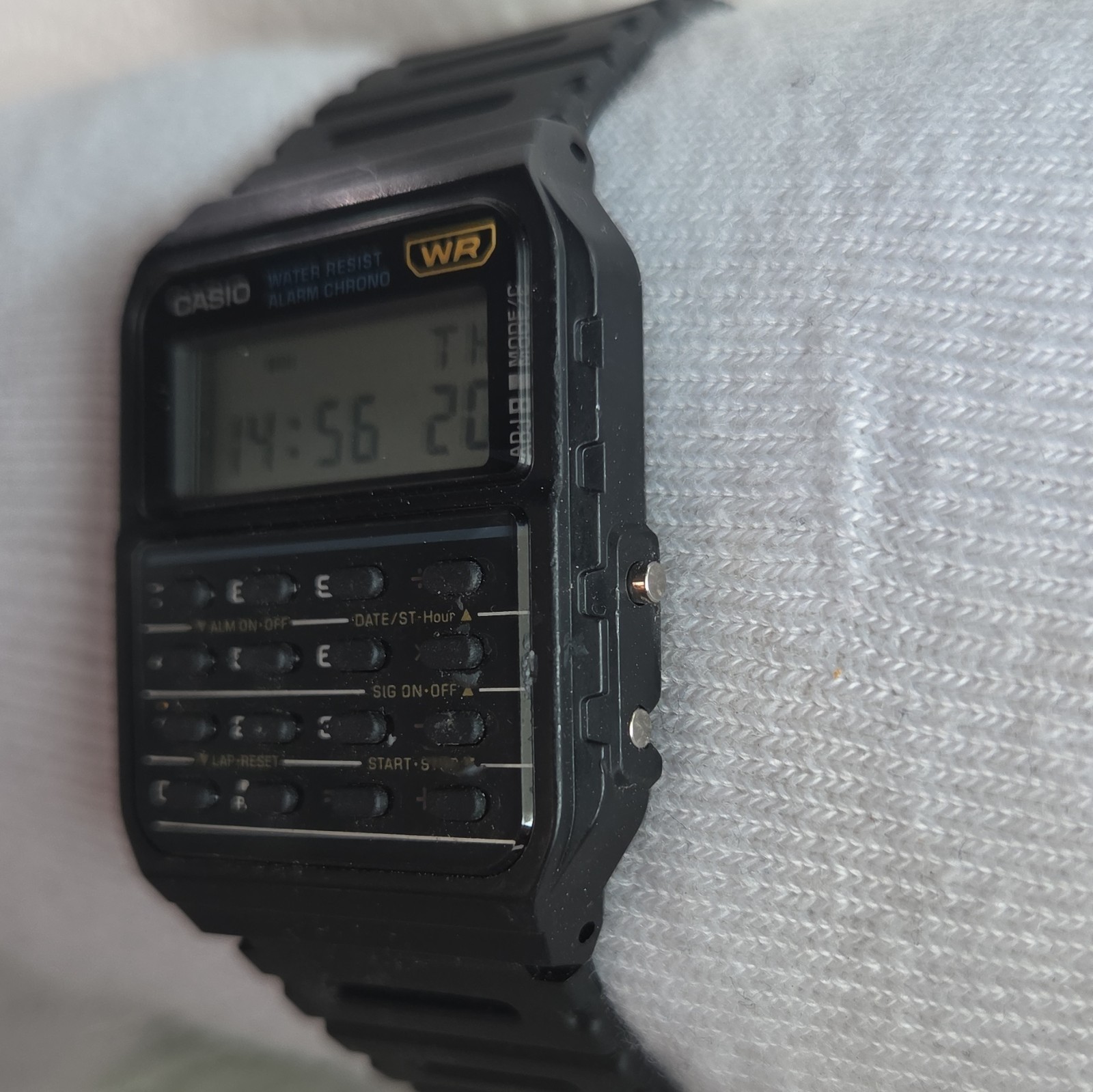 Casio Databank Digital,vintage, Water Resistant Alarm Chronograph Resin Watch