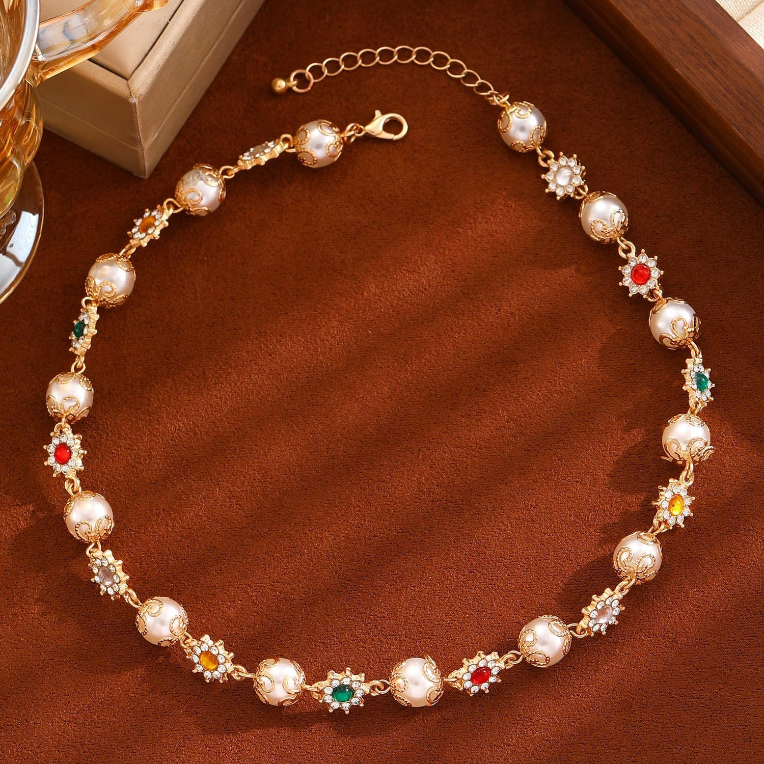 Dainty Pearl Necklace for Women Luxury White Pearl Choker Necklaces Colorful Gem