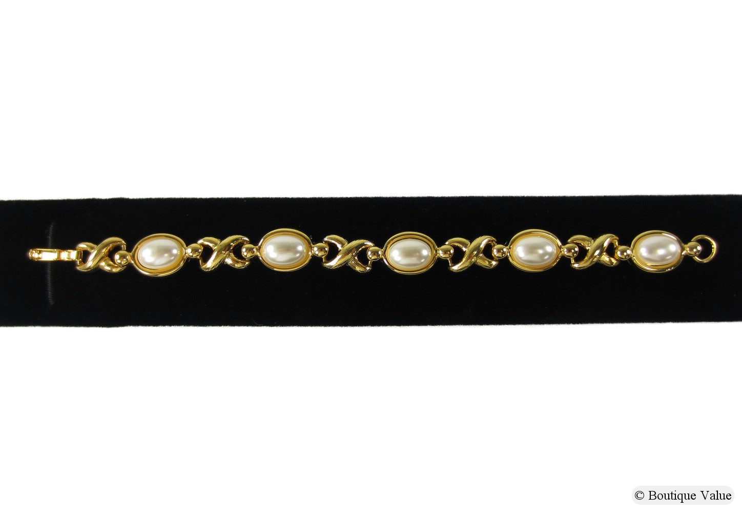 Vintage Goldtone Oval Cabochon Faux Pearls Link Bracelet