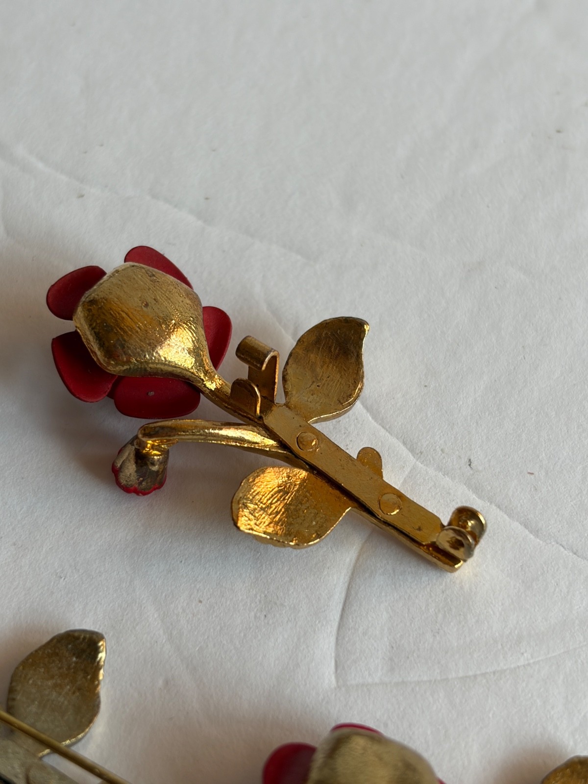 Floral Brooch Lot Of 26 Pins Metal Leather Enamel Porcelain Gold Tone
