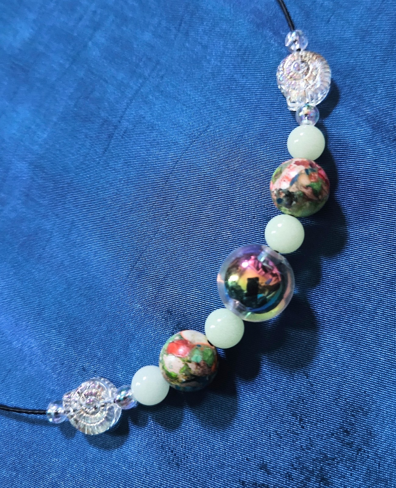 BigTimeRockShow SeaTreasure Iridescent Orb,Nautilus, Glow In The Dark, Jasper