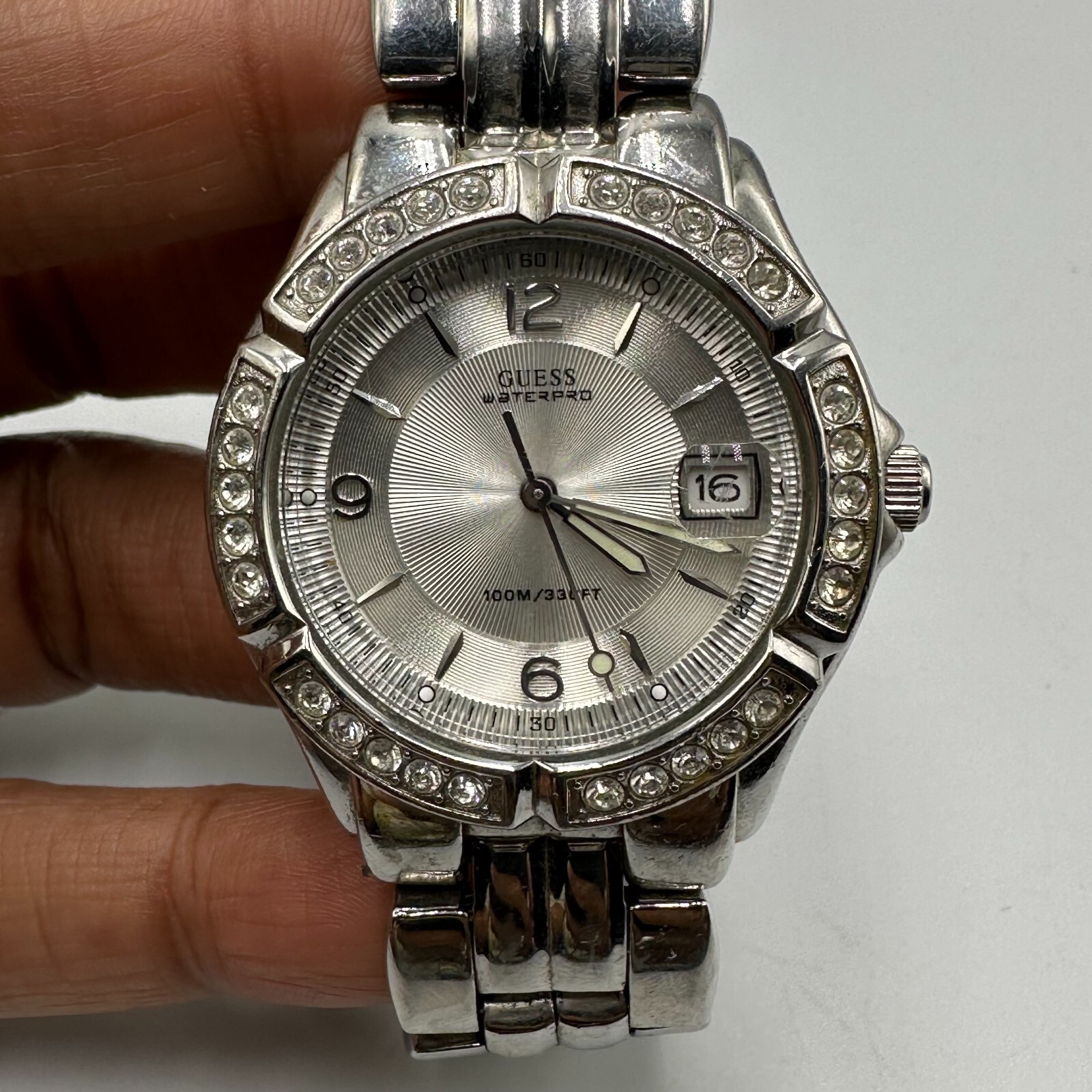 Guess Waterpro Watch Women Silver Tone Crystal Bezel Date Window 34MM Dial 6.25″