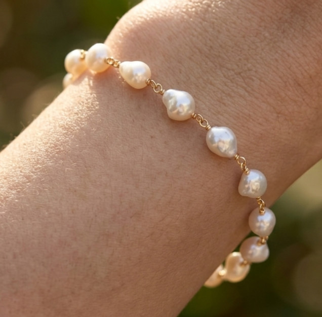 Elegant Gold Plated Baroque Pearl Bracelet | Teardrop Handmade White Pearl Link
