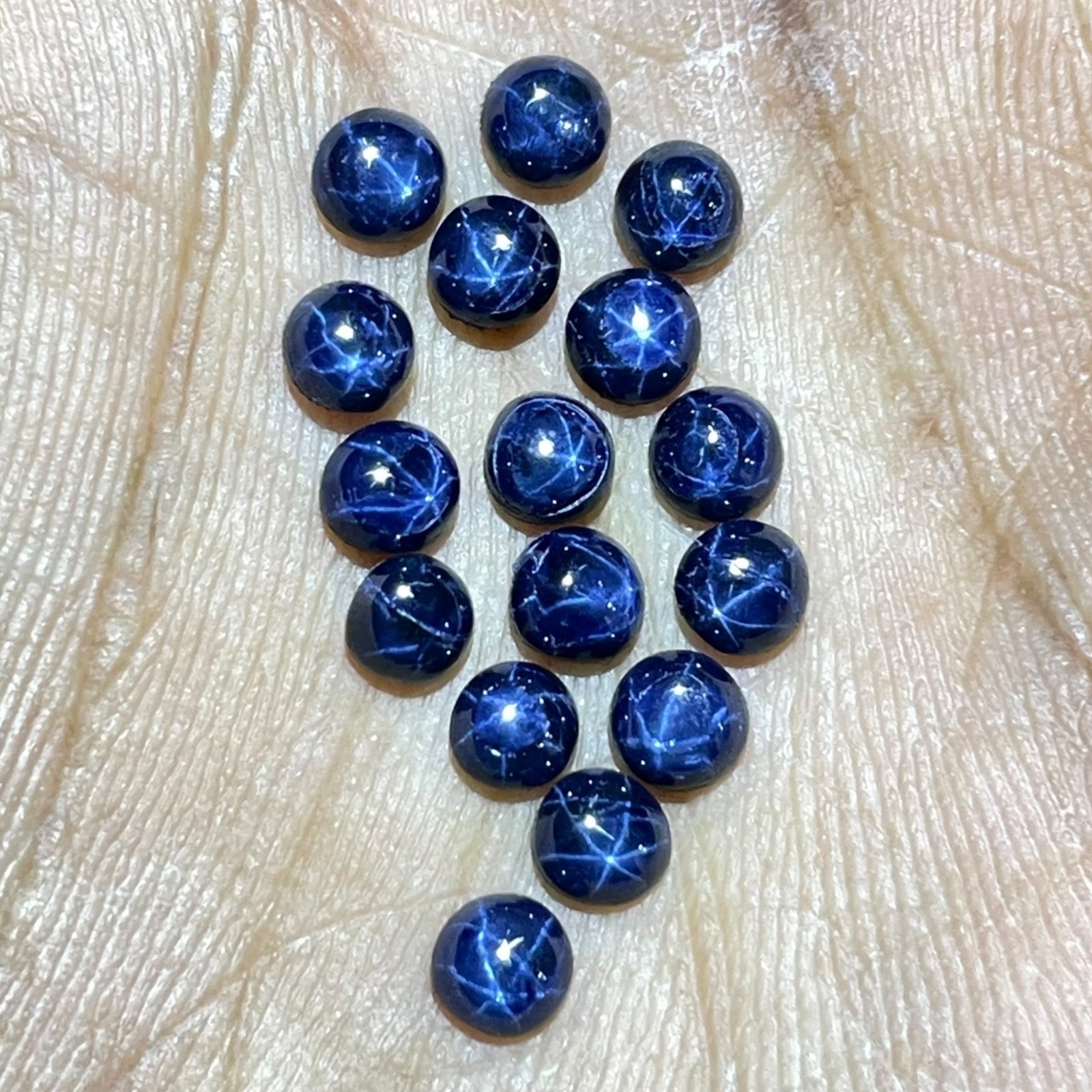 16 Pcs Natural Star Blue Sapphire 4mm Round Loose Cabochon Gemstones Lot