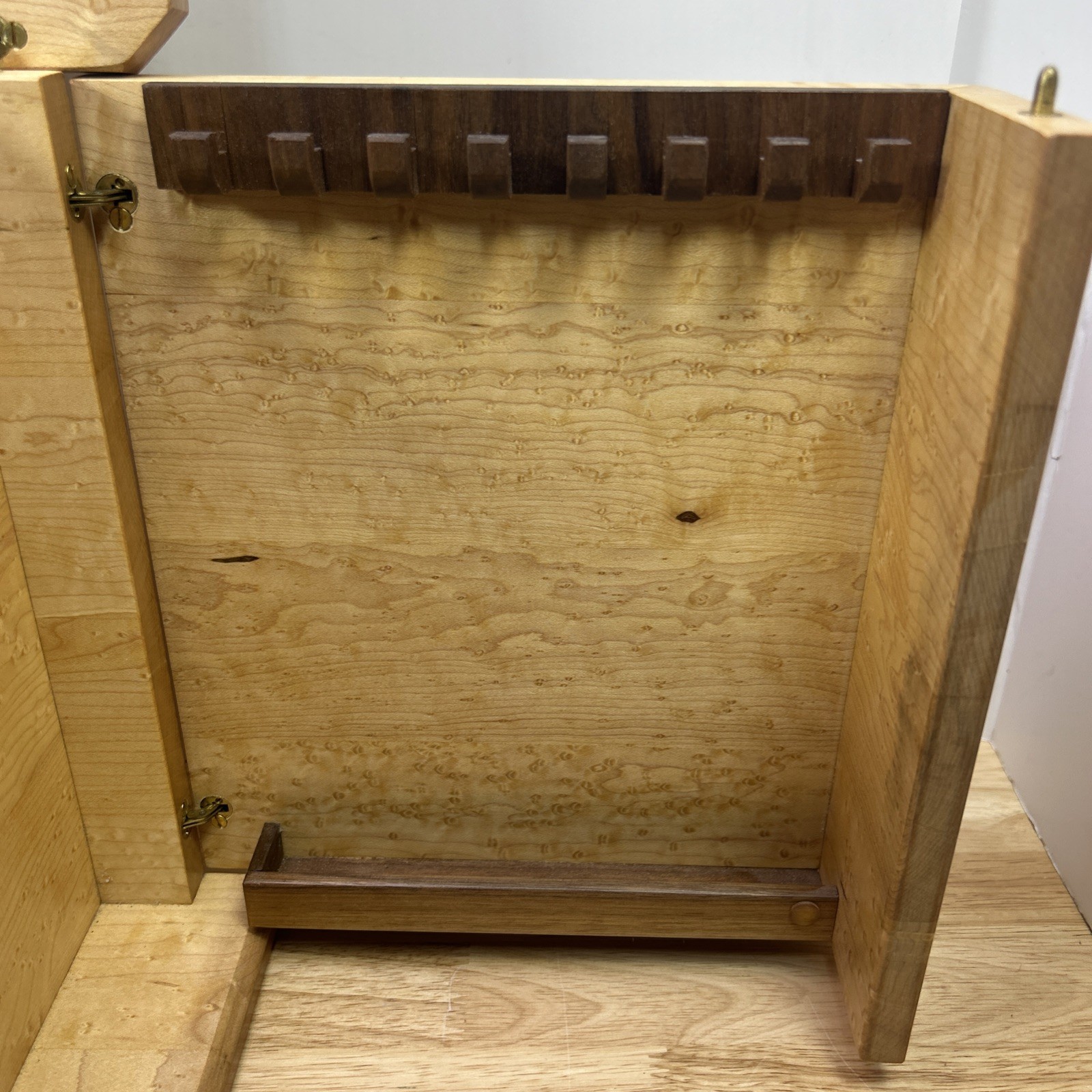 Jewelry Box Handmade Artisan Birdseye Maple Walnut Accent Inlay Lined Dovetail
