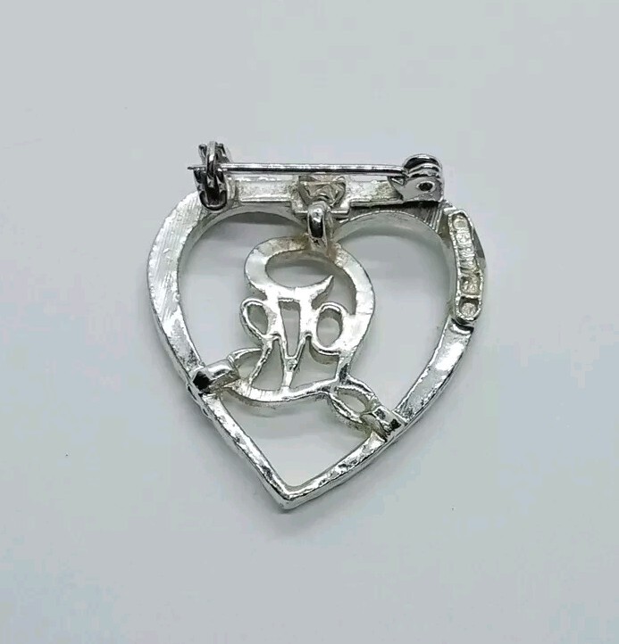 Vintage Signed GERRY’S Silver Tone Heart Love Pin Brooch Pendant #197