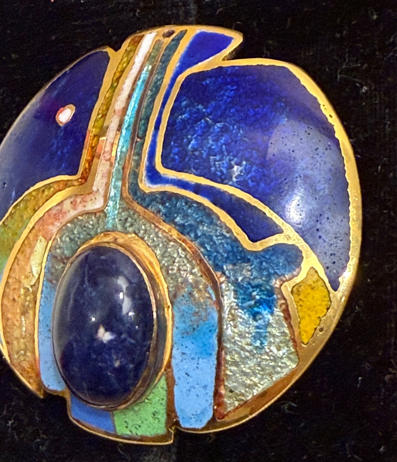 Vintage David Kuo Champleve Enamel Signed Abstract Modernist Oval Pendant