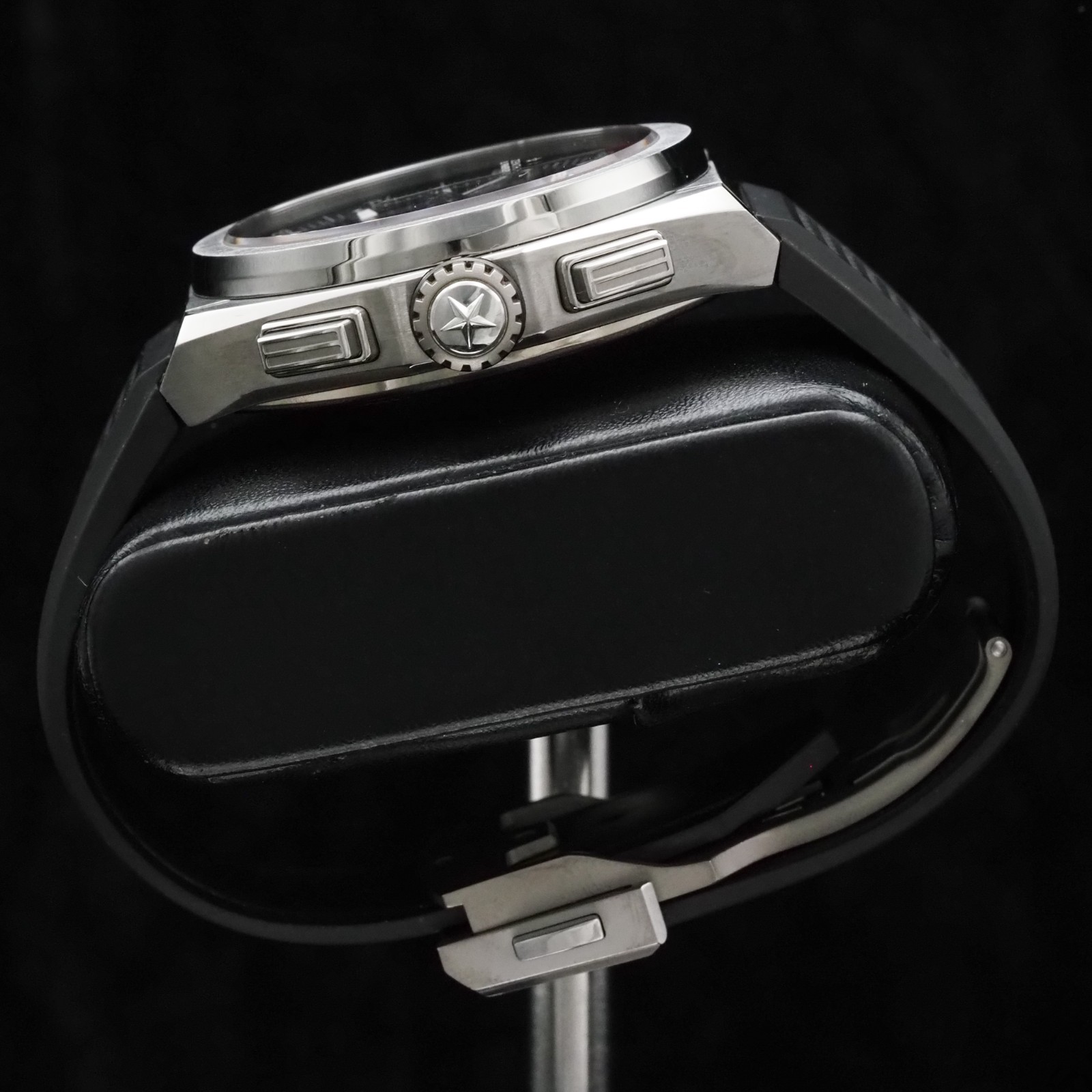 Zenith Defy El Primero 21 44MM Skeleton Dial Rubber Strap (95.9000.9004/78.R782)
