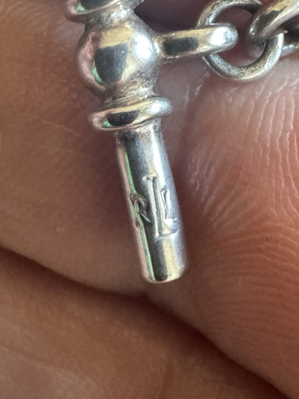 Ralph Lauren Sterling Silver Paperclip Link Toggle Necklace Oval Pendant 16”